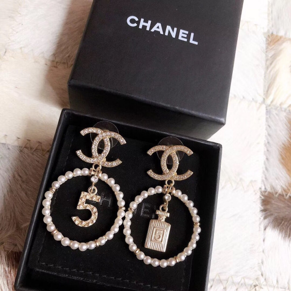 CL EARRING 2020