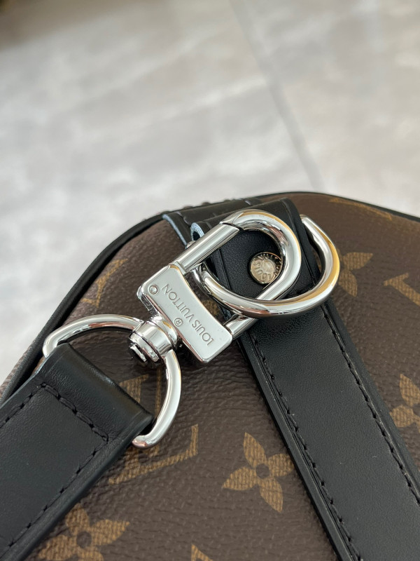 l**is V*t*n keepall 45
