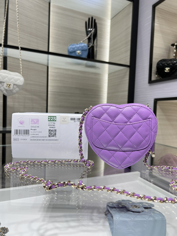CL HEART CLUTCH WITH CHAIN