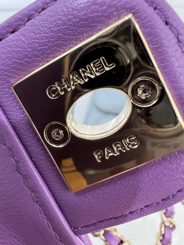 CL HEART CLUTCH WITH CHAIN