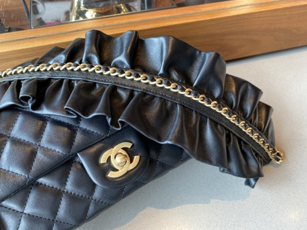 CL FLAP BAG