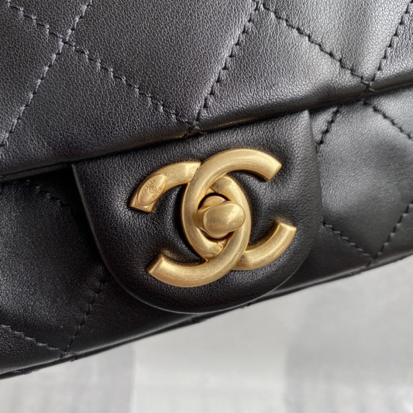 CL FLAP BAG