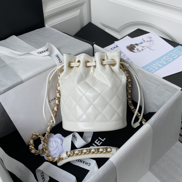 CL SMALL BUCKET BAG