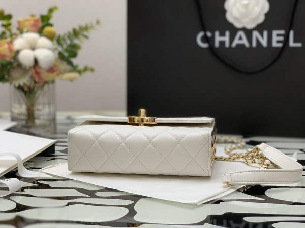 CL MINI FLAP BAG WITH HANDLE