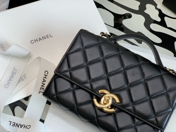 CL MINI FLAP BAG WITH HANDLE