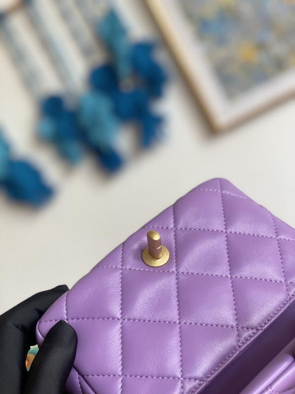 CL MINI FLAP BAG
