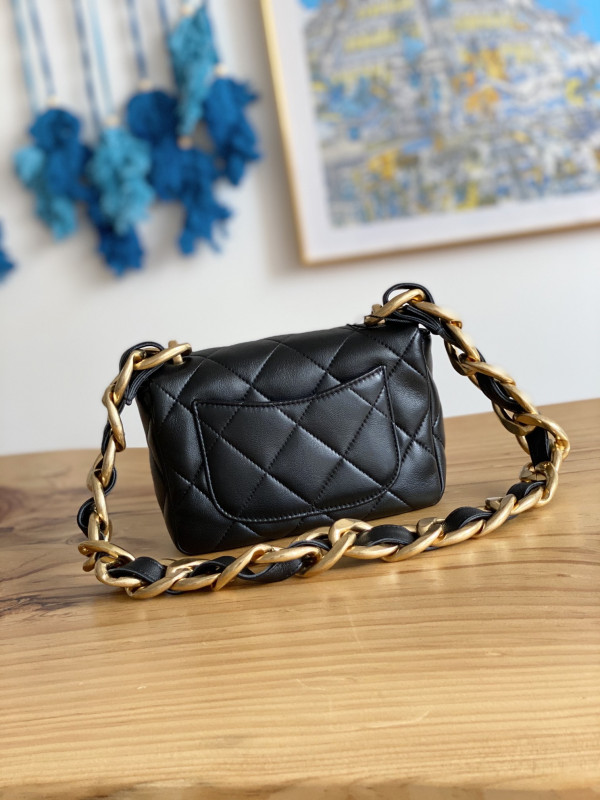 CL MINI FLAP BAG