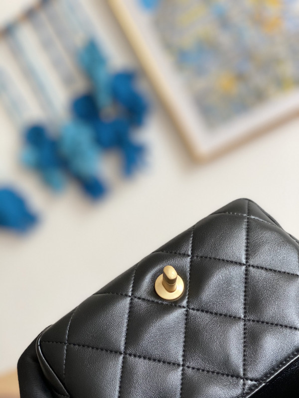 CL MINI FLAP BAG