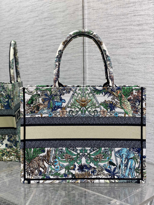 D*or book tote