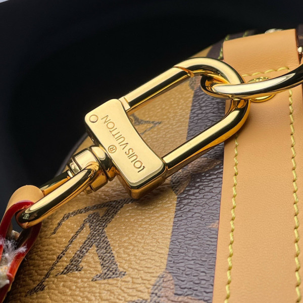 l**is V*t*n city keepall