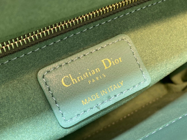 lady D*or small-20-16.5-8cm