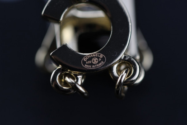 CL EARRINGS