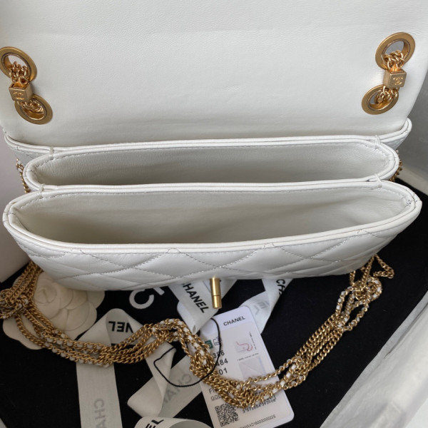 CL SMALL FLAP BAG