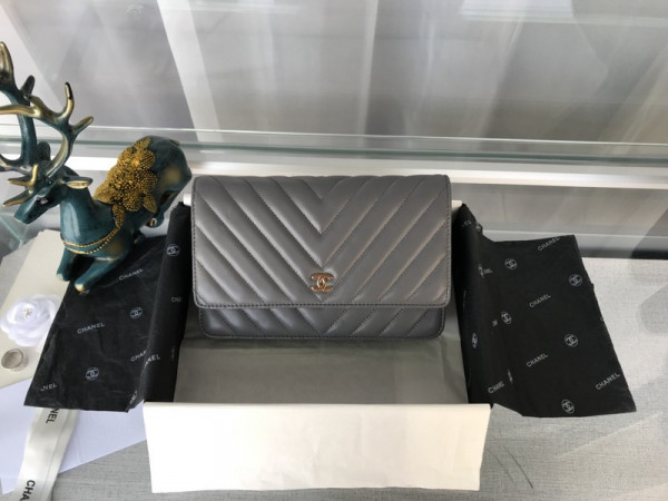 CL Flap Bag Lambskin With Gold / Silver Hardware