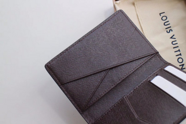 l**is V*t*n pocket organizer