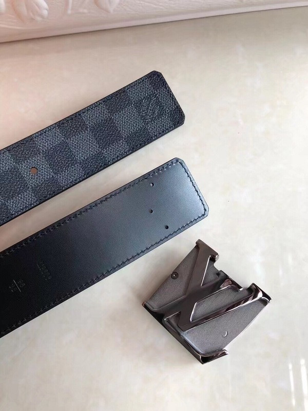 l**is V*t*n belt