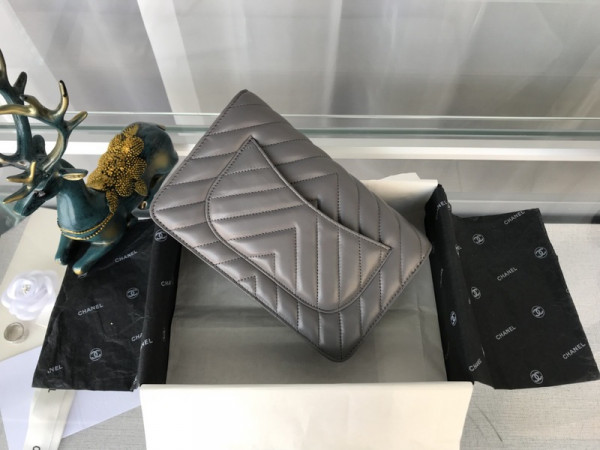 CL Flap Bag Lambskin With Gold / Silver Hardware