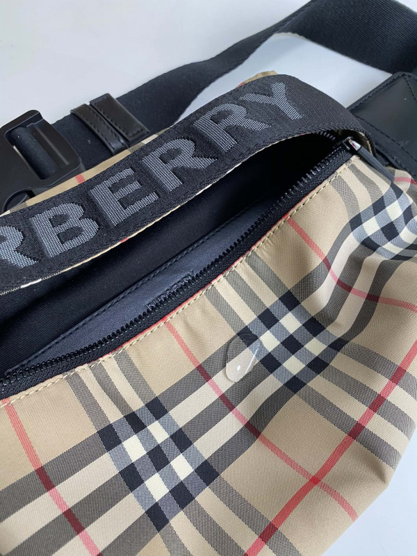 B**rry bum bag
