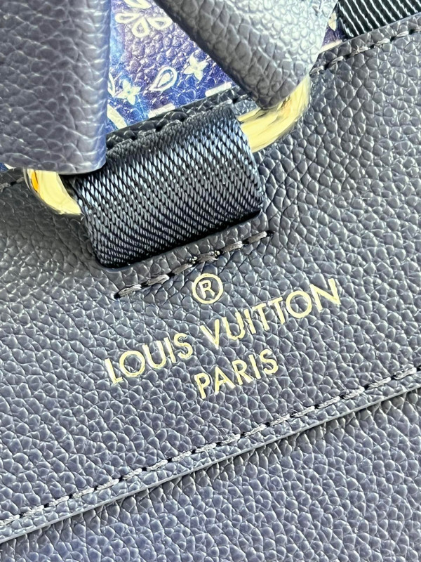 l**is V*t*n christopher pm