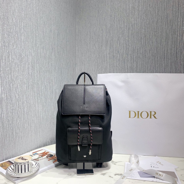 D*or backpack