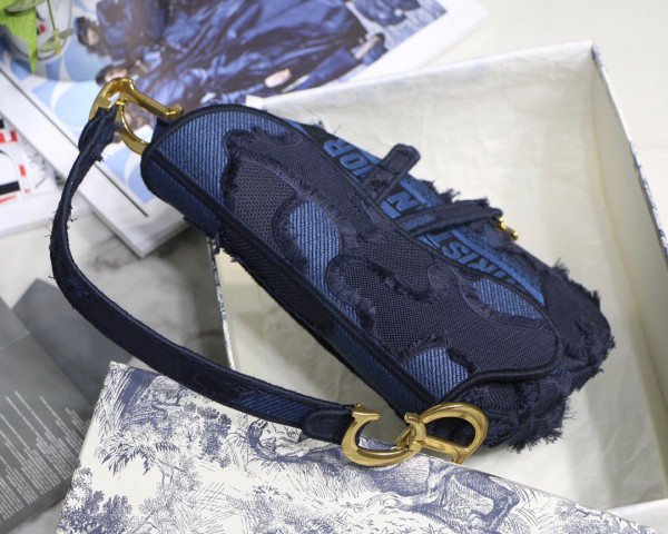 D*or saddle bag