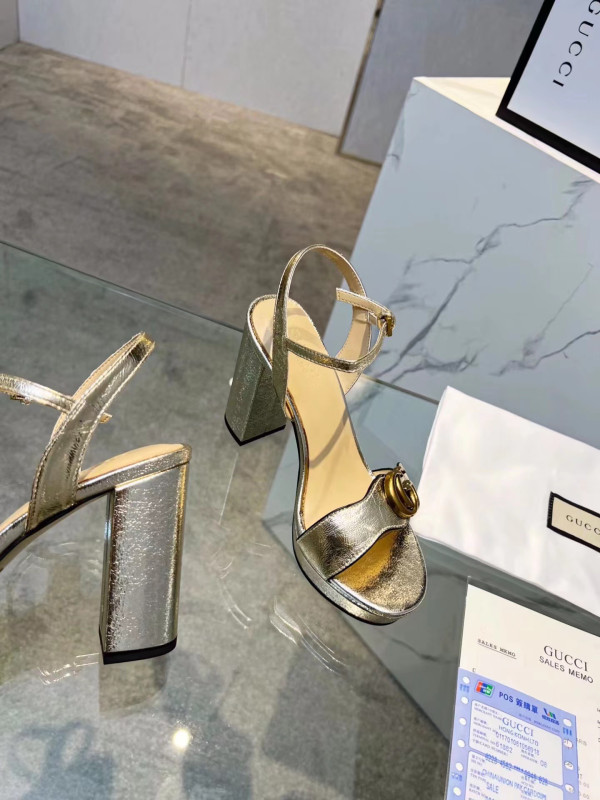 G*u*i leather sandal