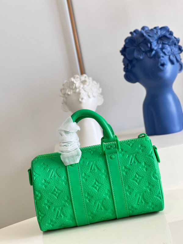 l**is V*t*n keepall bandouliÈre 25