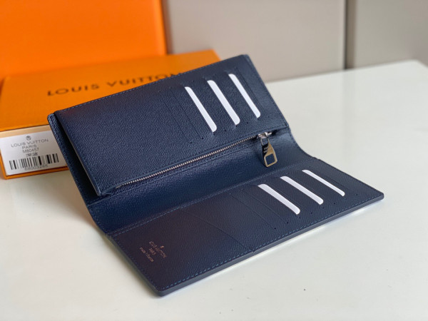 l**is V*t*n brazza wallet