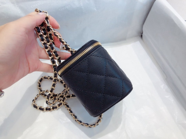 CL VANITY CASE