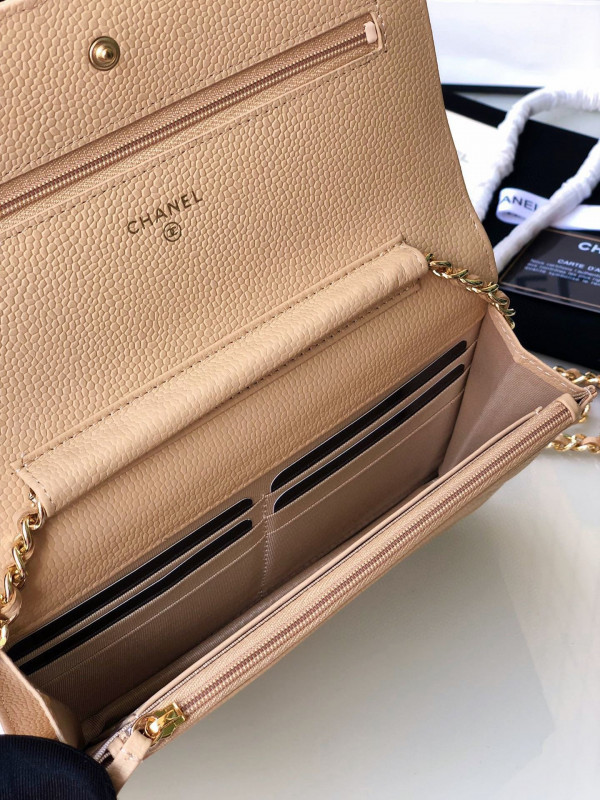 CL CHAIN WALLET CAVIAR