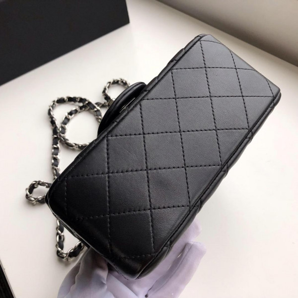 CL FLAP BAG 17CM