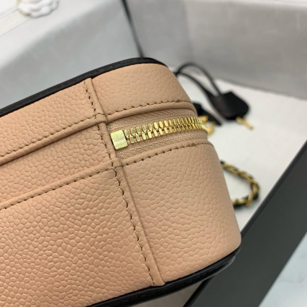 CL VANITY CASE