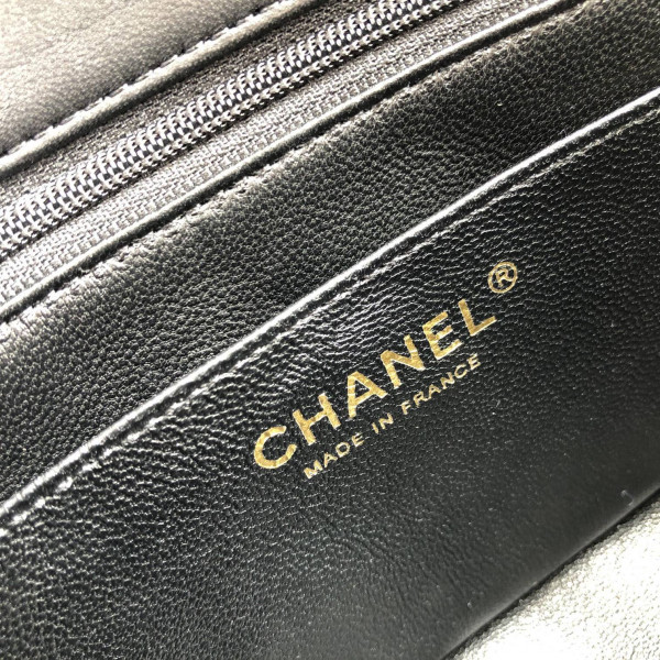 CL FLAP BAG 17CM
