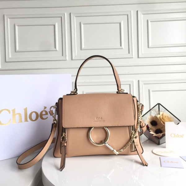 CHLOÉ FAYE DAY