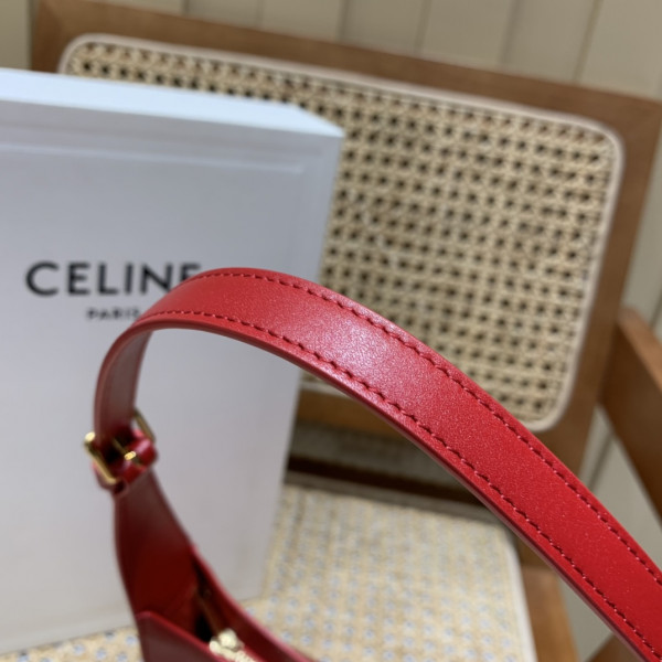 Ce**e shoulder bag cuir triomphe