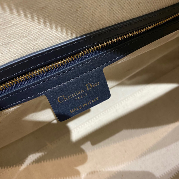 D*or medium vibe zip bowling bag