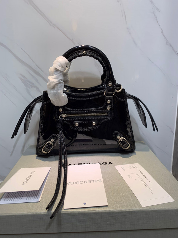 Ba*len*cia*ga neo classic mini top handle bag