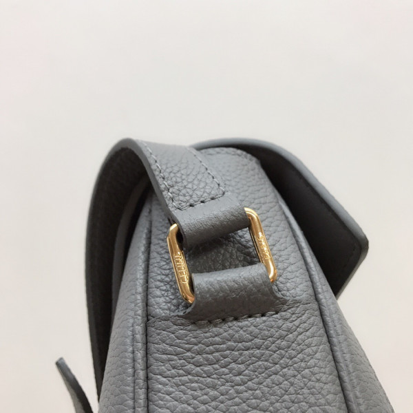 Ce**e besace 16 bag in grained calfskin