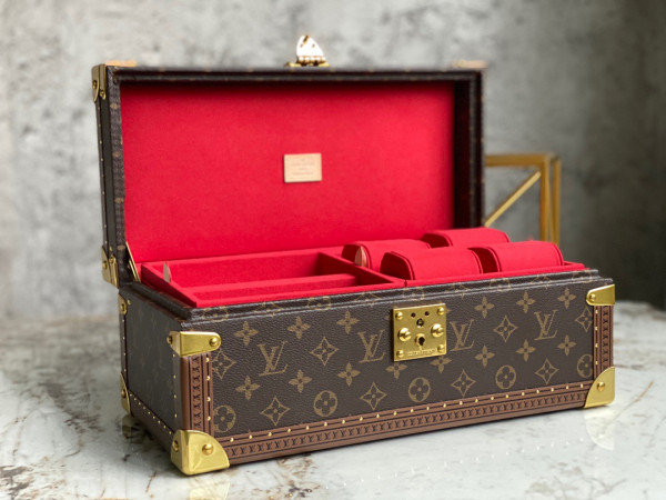 l**is V*t*n coffret accessoires