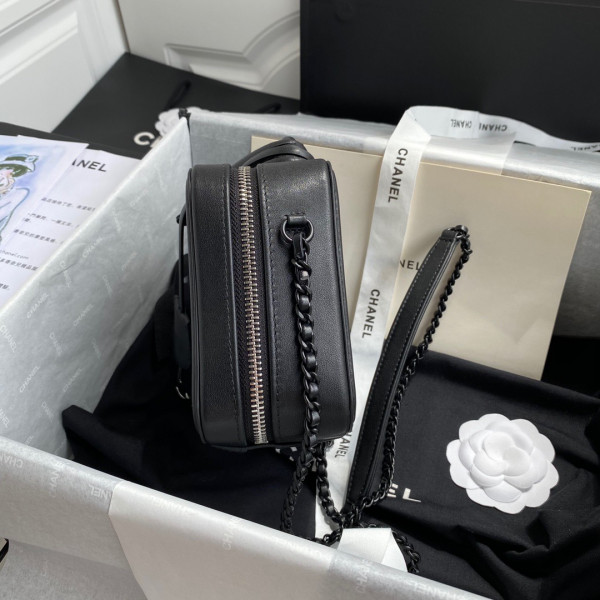 CL VANITY CASE