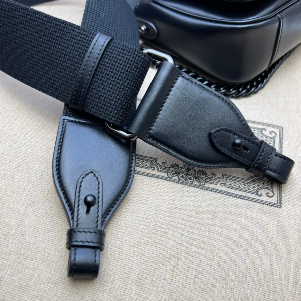 G*u*i gg marmont shoulder bag