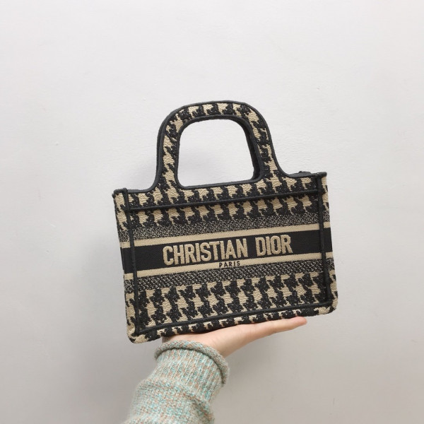 mini D*or book tote