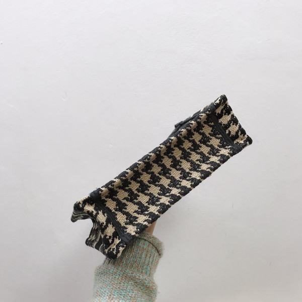 mini D*or book tote
