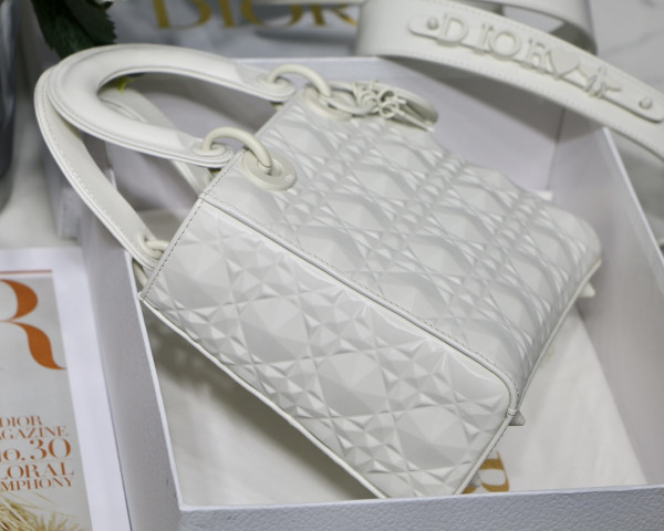 lady D*or small-20-16.5-8cm