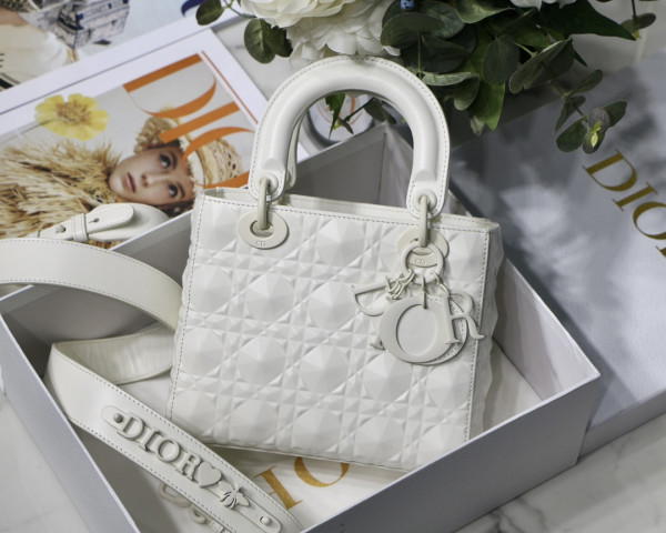 lady D*or small-20-16.5-8cm