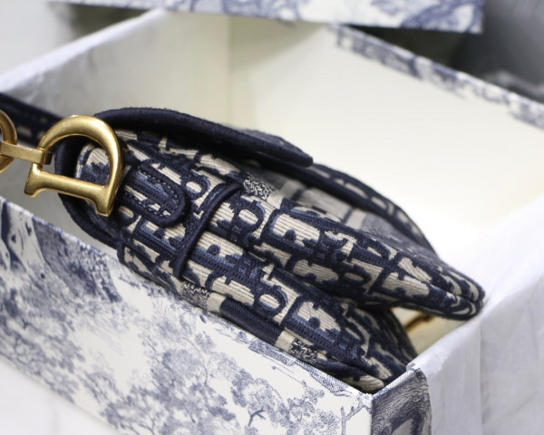 D*or saddle bag