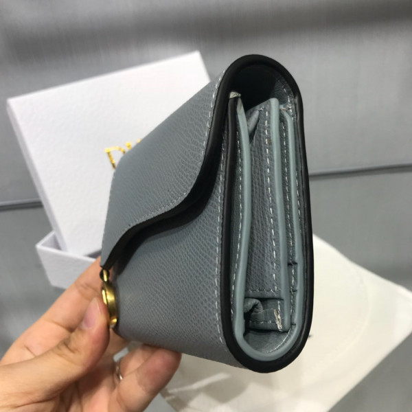 D*or wallet