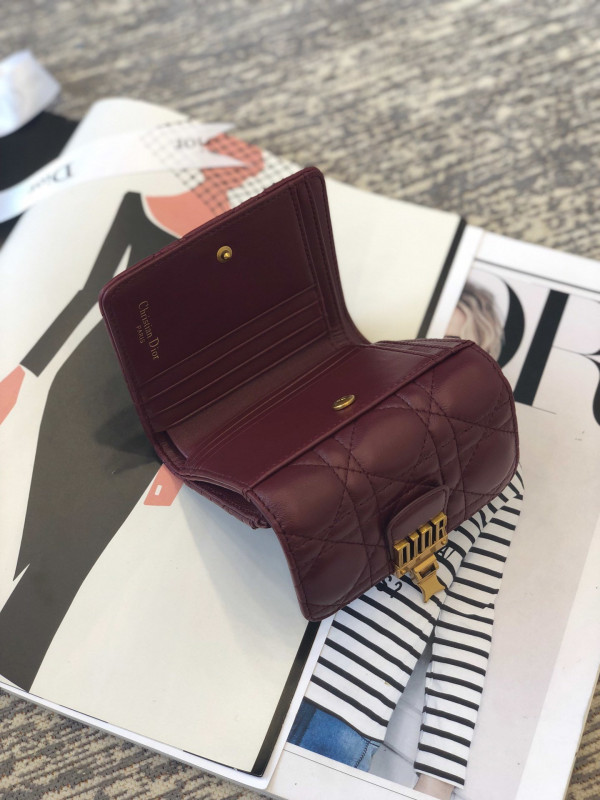 D*oraddict wallet