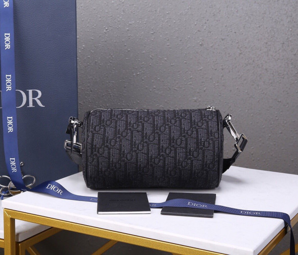 D*or roller messenger bag