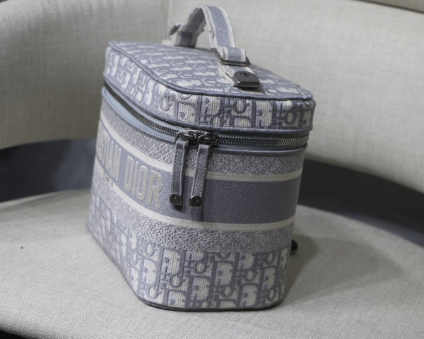 D*or vanity case-24-17-13.5cm